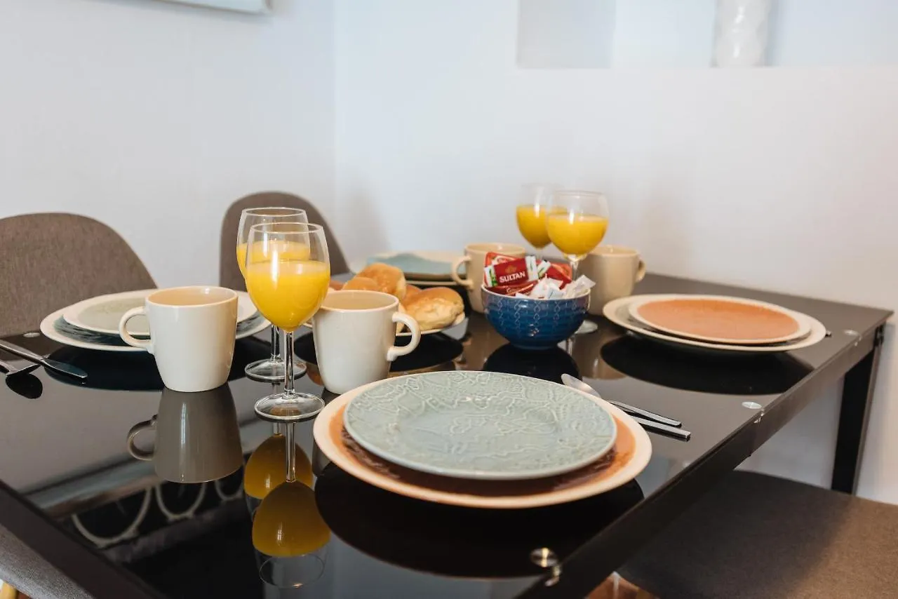 Apartment Homeyseville-Lovely Duplex At Santa Cruz 10 Pax, Parking Optional